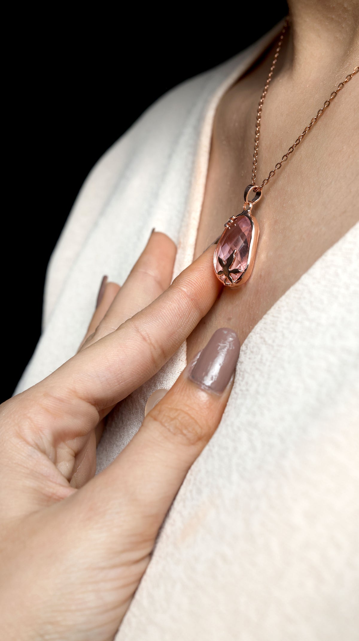 Amber Dusk Pendant Necklace