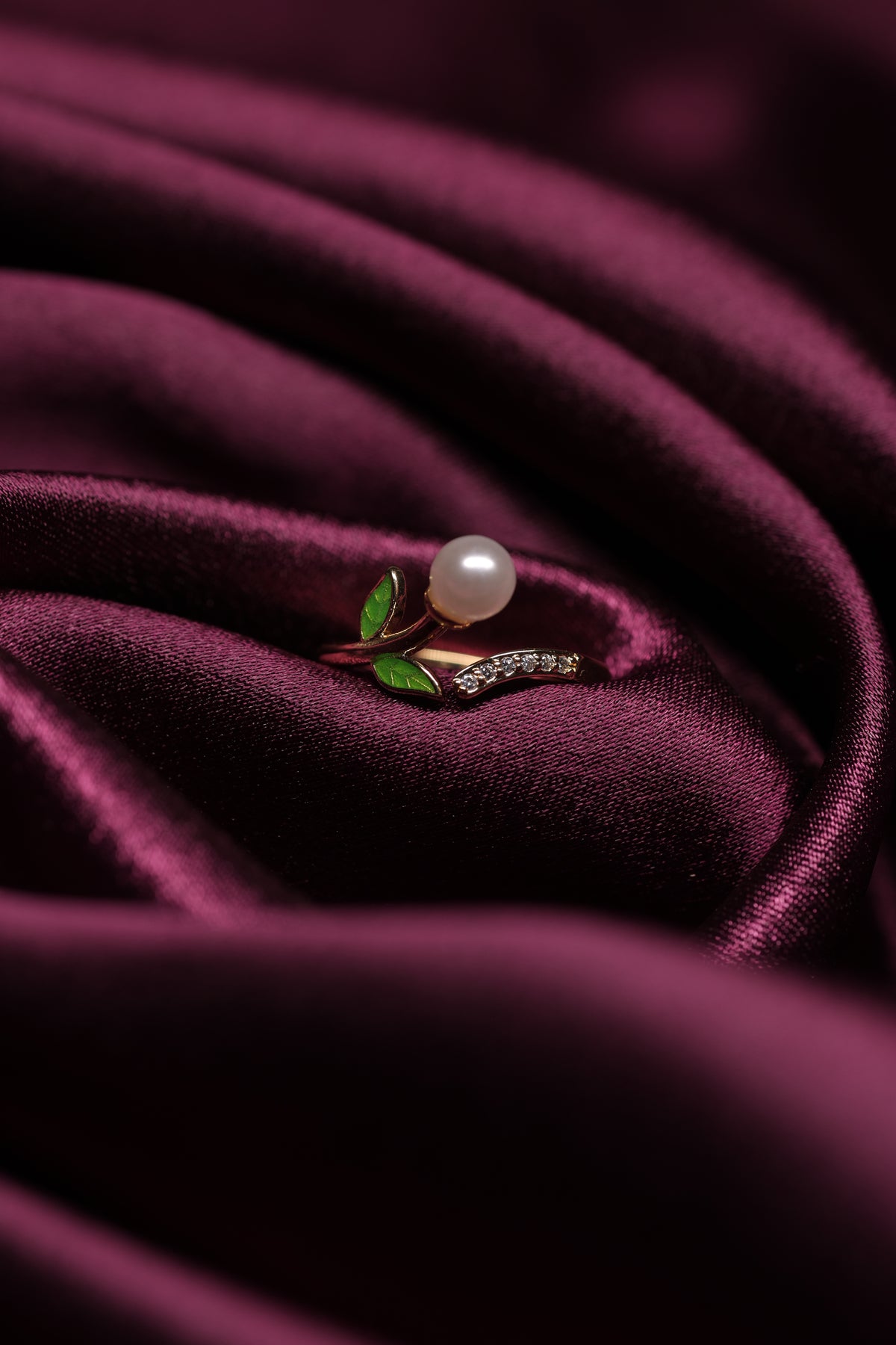 The Eriha Pearl Ring