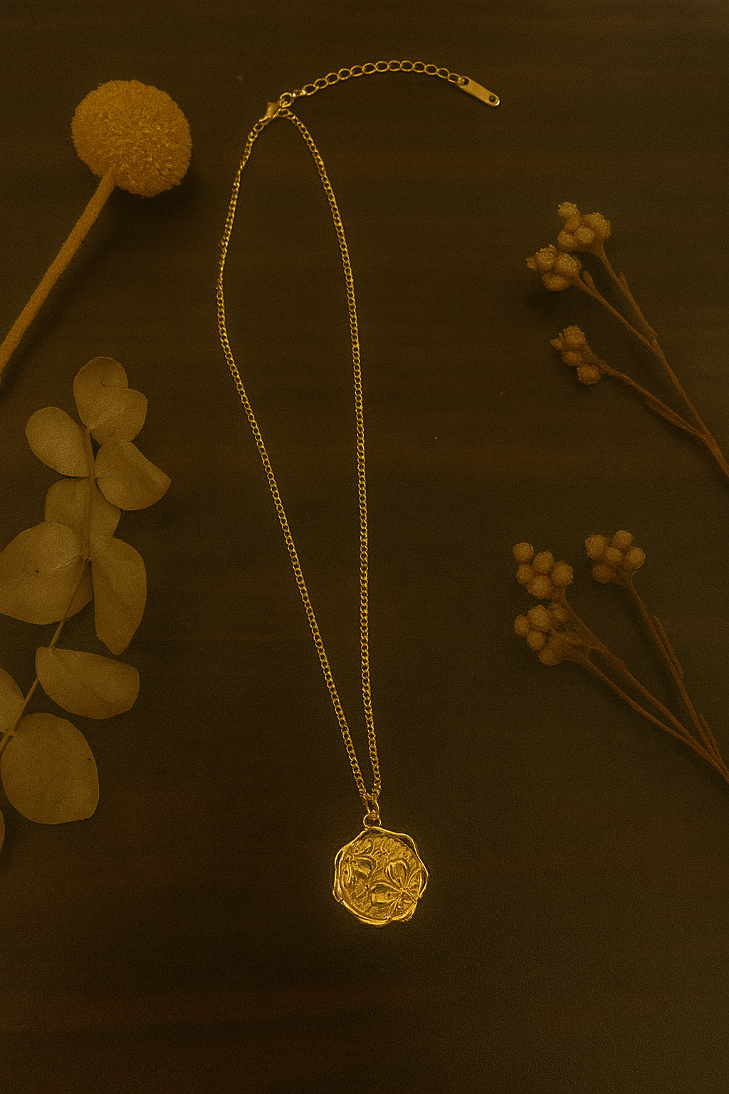 Solstice bloom golden Necklace