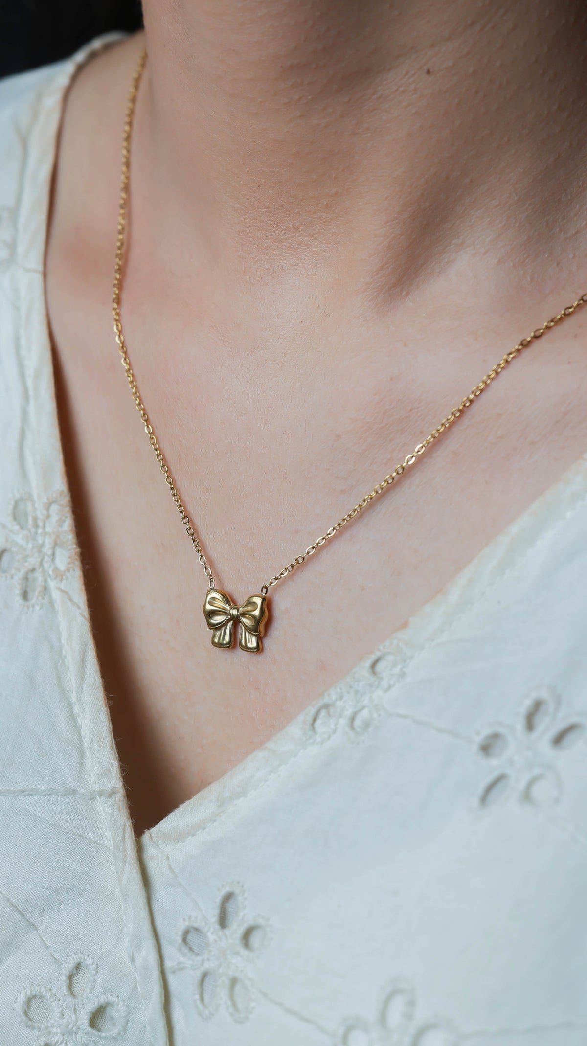 A Golden Knot of Beauty Necklace