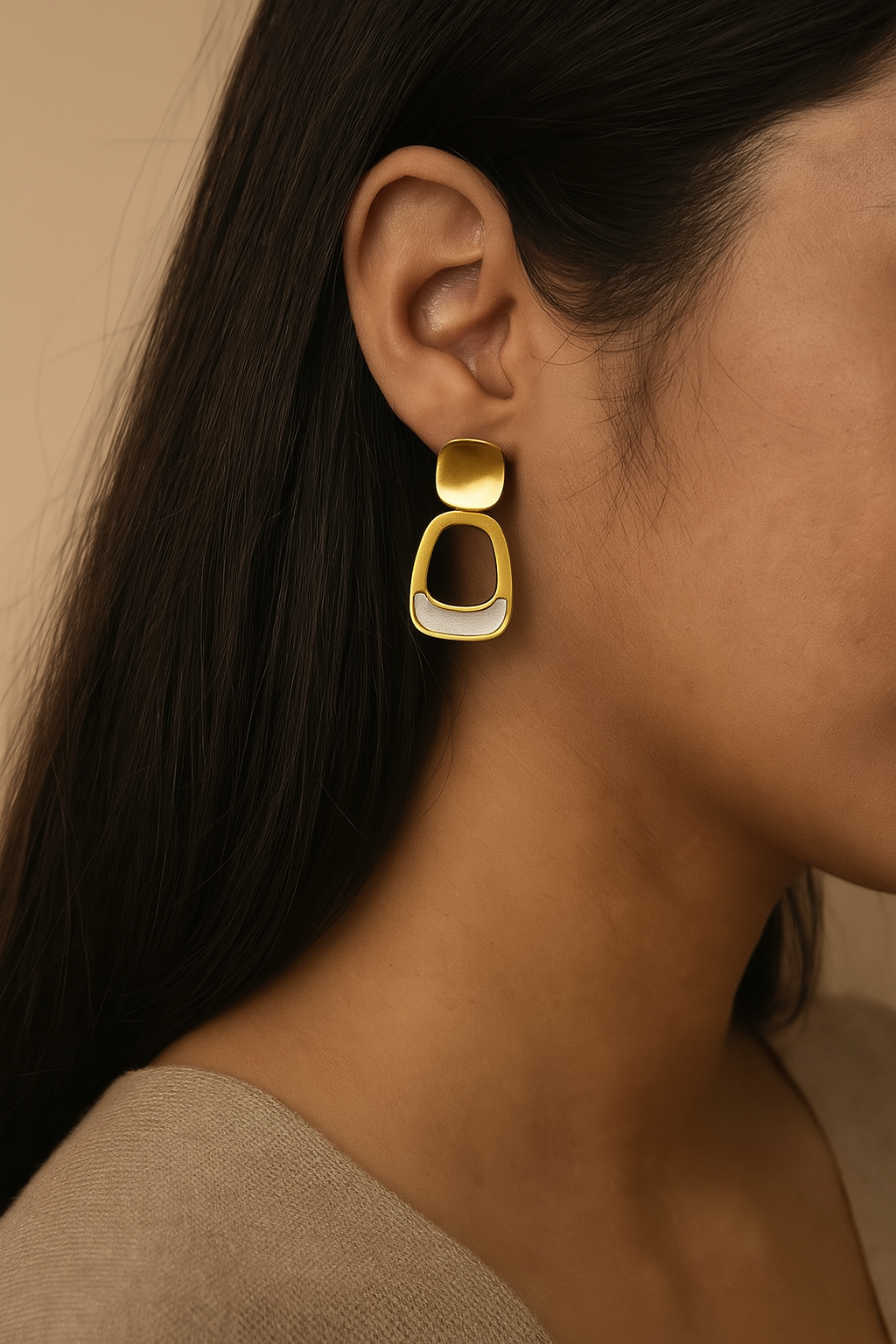 Golden Chic Contour Drops