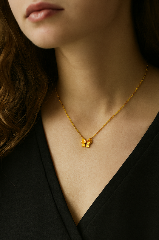 A Golden Knot of Beauty Necklace